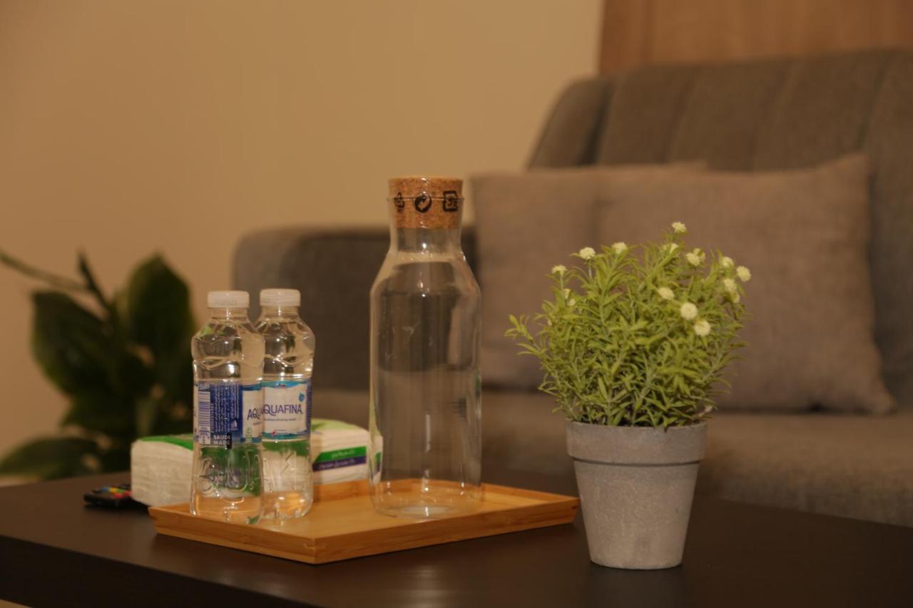 ריאד Spacious Apartments At Basla St 3 Mins From King Fahd Stadium מראה חיצוני תמונה