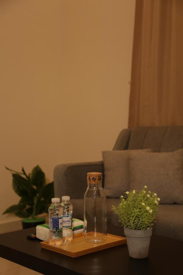 ריאד Spacious Apartments At Basla St 3 Mins From King Fahd Stadium מראה חיצוני תמונה