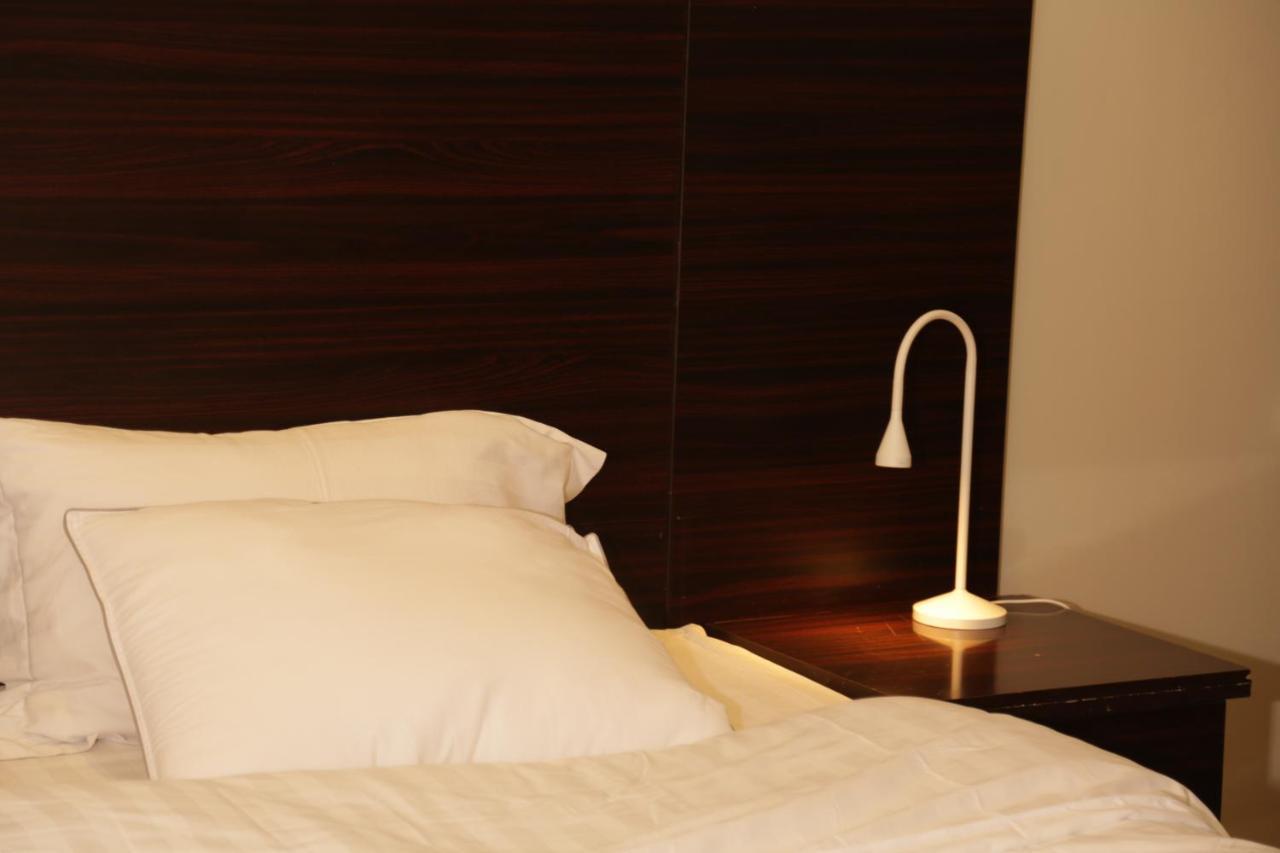 ריאד Spacious Apartments At Basla St 3 Mins From King Fahd Stadium מראה חיצוני תמונה