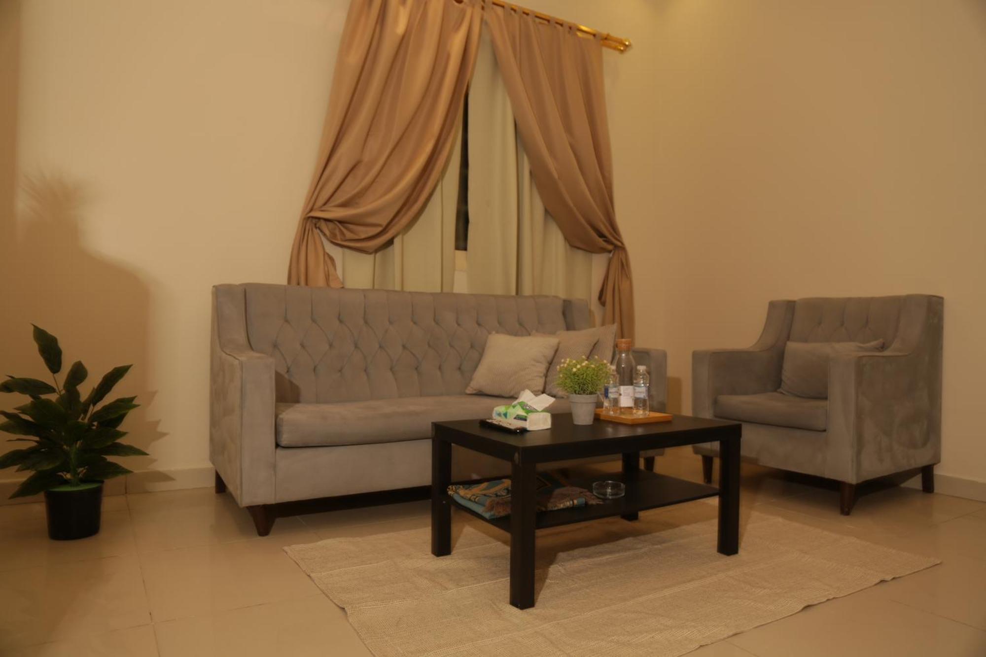 ריאד Spacious Apartments At Basla St 3 Mins From King Fahd Stadium מראה חיצוני תמונה